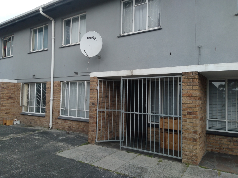 3 Bedroom Property for Sale in Glenhaven Western Cape